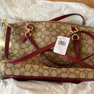 A coach purse. Never used.